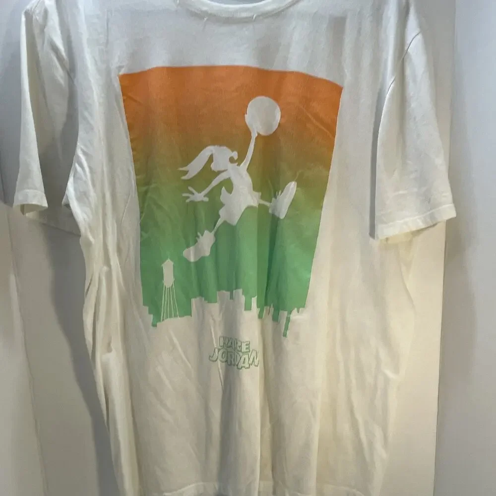 Men's White Short Sleeve Crew Neck Jordan, Bugs Bunny T-Shirt, Size Large